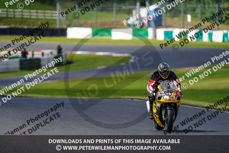 enduro digital images;event digital images;eventdigitalimages;mallory park;mallory park photographs;mallory park trackday;mallory park trackday photographs;no limits trackdays;peter wileman photography;racing digital images;trackday digital images;trackday photos